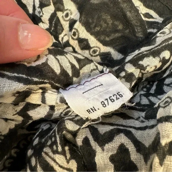 Cotton black and white full skirt all over pattern gauzy womens XL India Boho - Picture 10 of 10